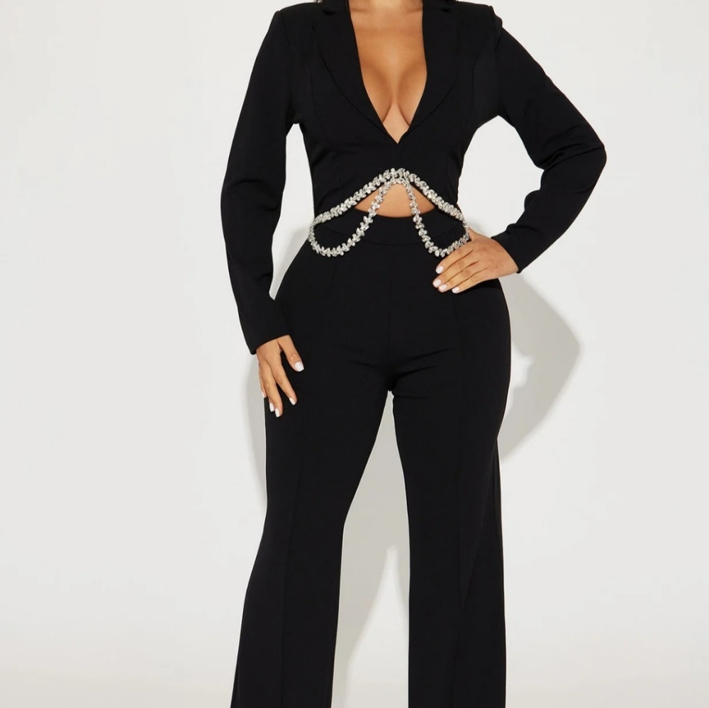 Fashion nova jumpsuit